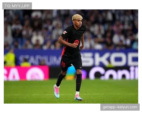 从青训到金靴：亚马尔的崛起之路